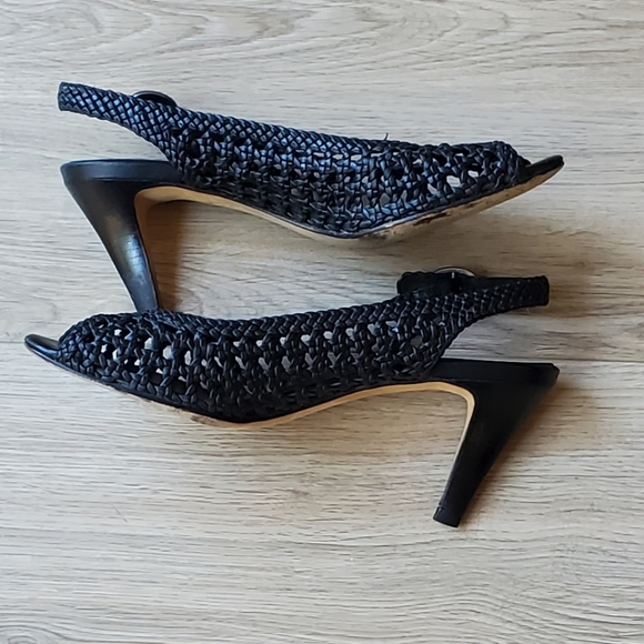 Banana Republic heels - Picture 4 of 7